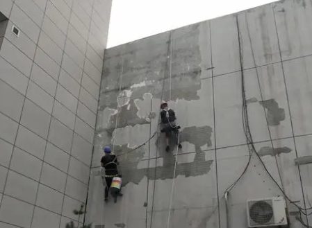 龙岩市楼顶漏水维修公司分享下龙岩市外墙防水的注意事项